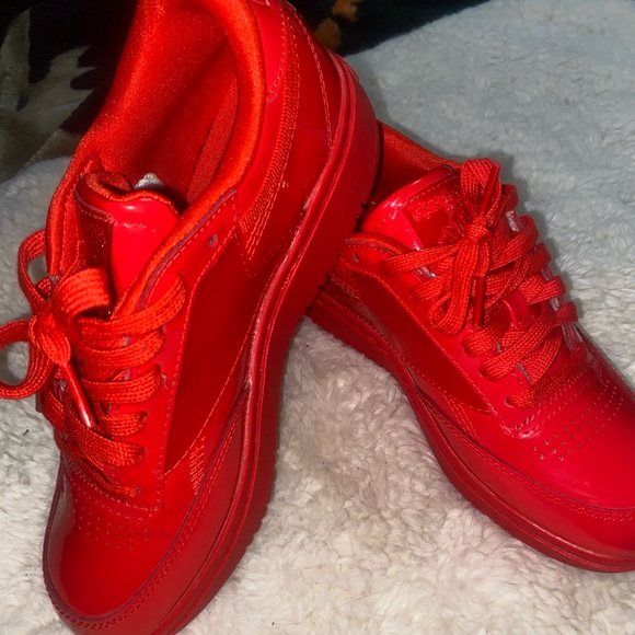 Cardi B Reebok sneakers - Picture 3 of 8